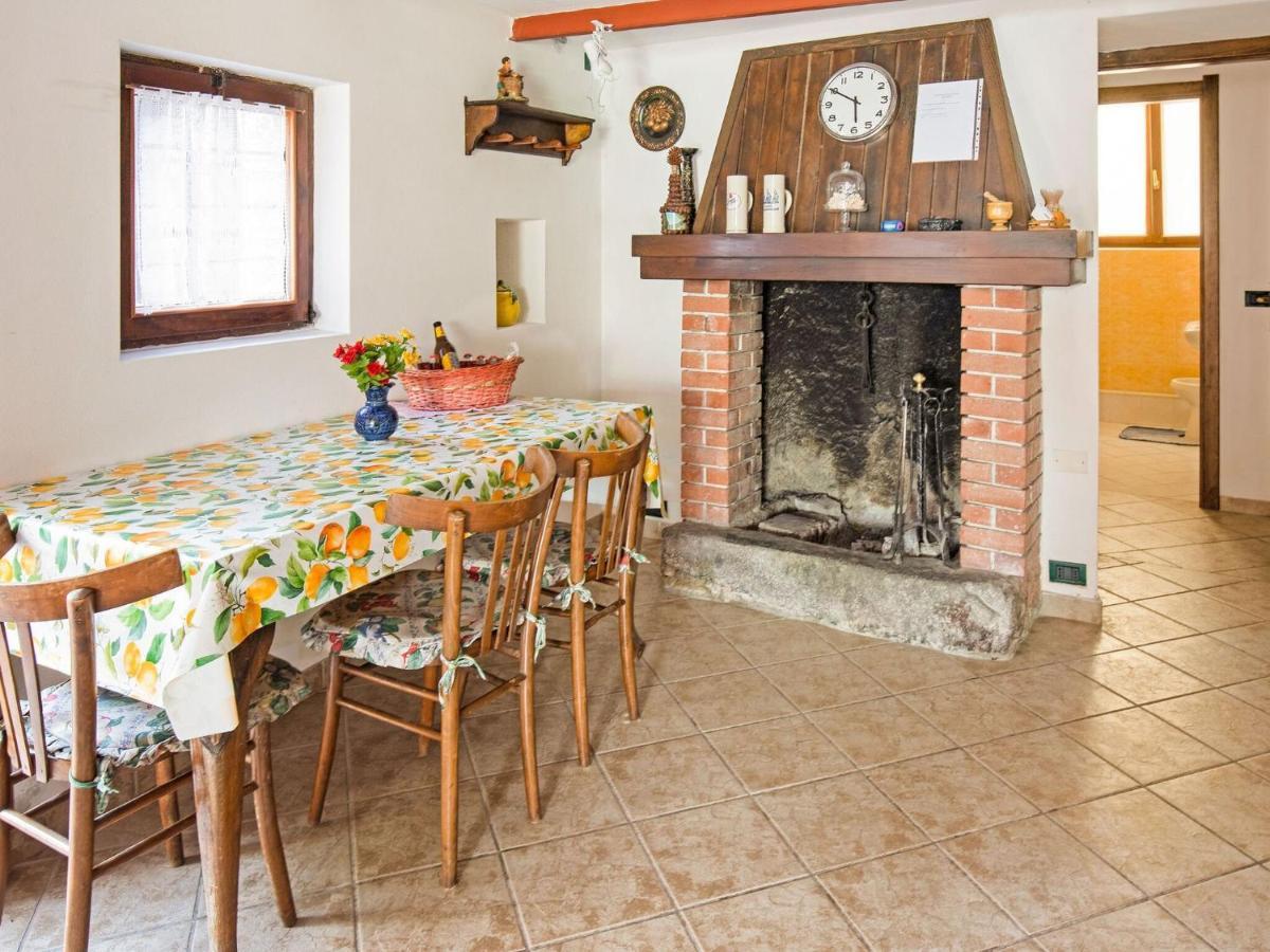 Belvilla By Oyo Fienile Regoli Quattro Crone Room photo